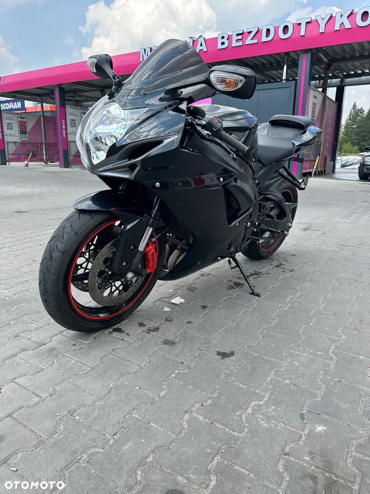 Suzuki GSX-R - 13