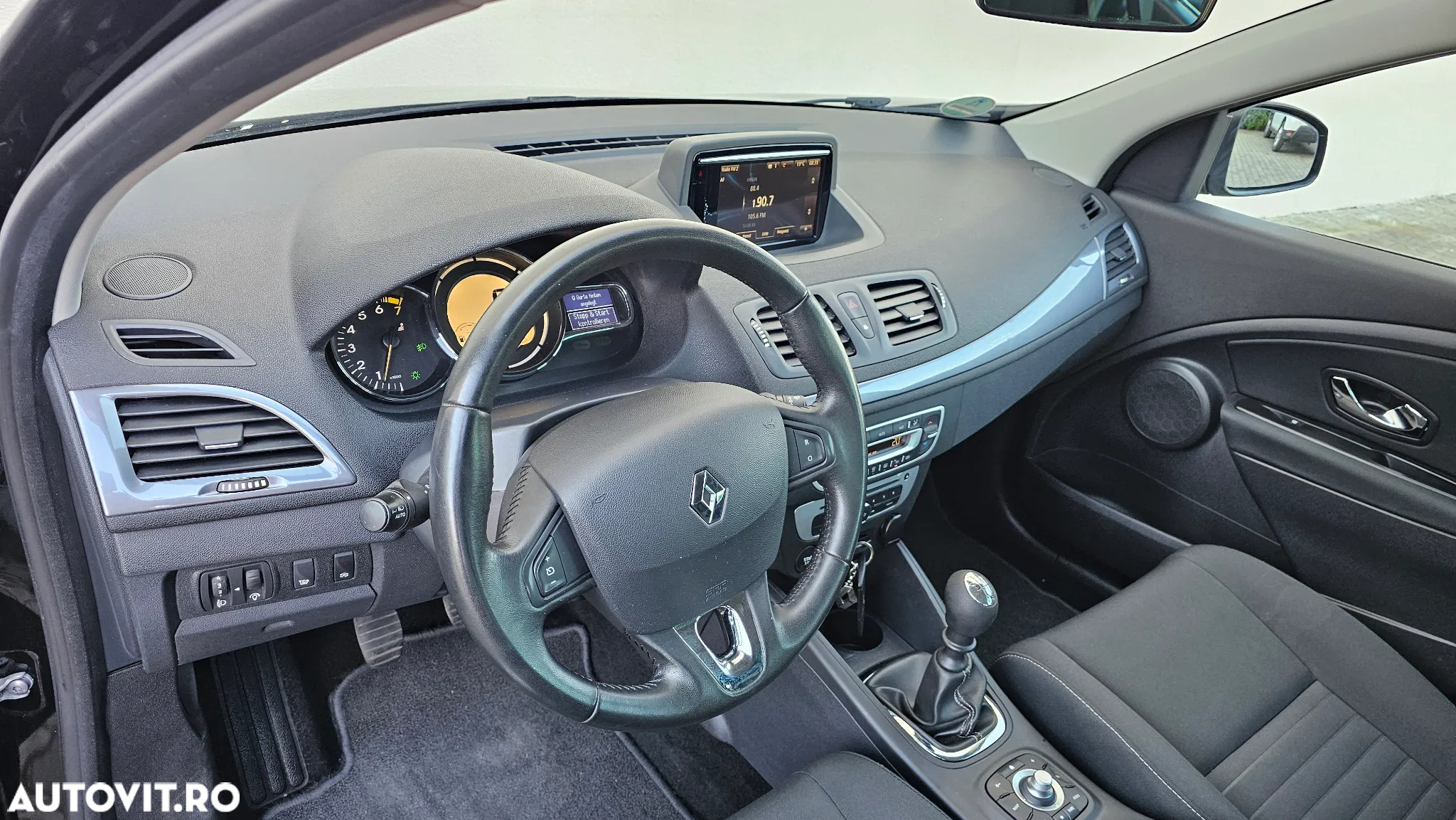Renault Megane ENERGY TCe 115 Start & Stop LIMITED - 19