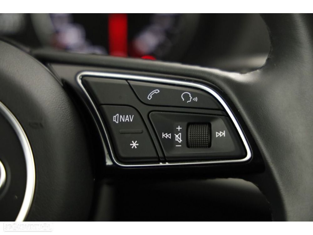 Audi Q2 30 TFSI - 31