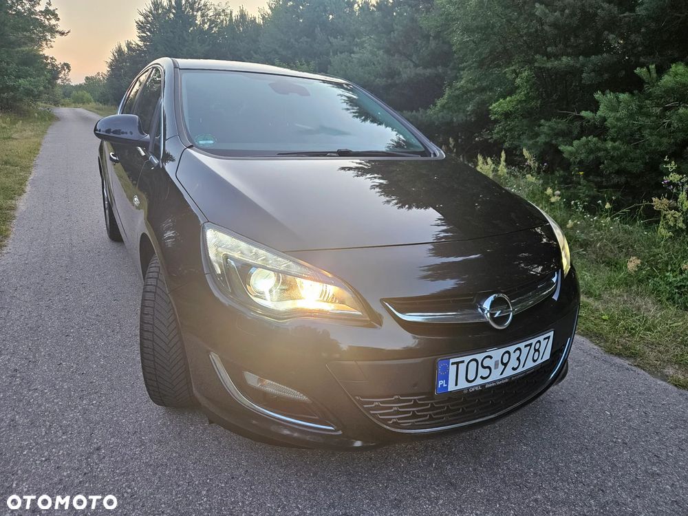 Opel Astra 2.0 CDTI Exklusiv - 19