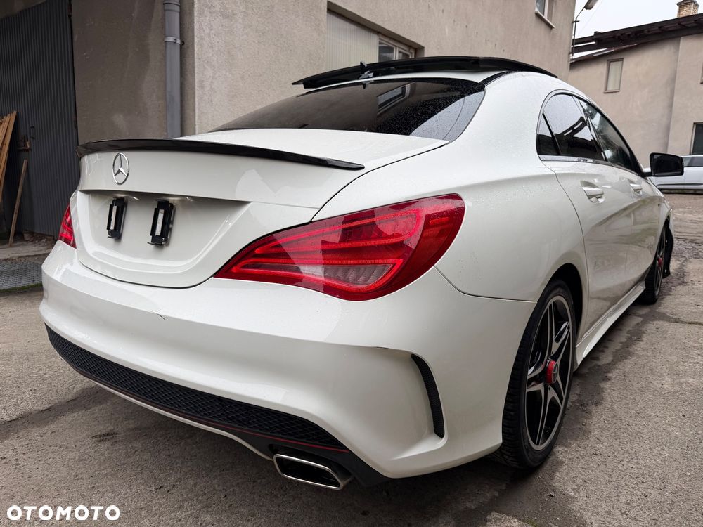 Mercedes-Benz CLA 180 AMG Line - 27
