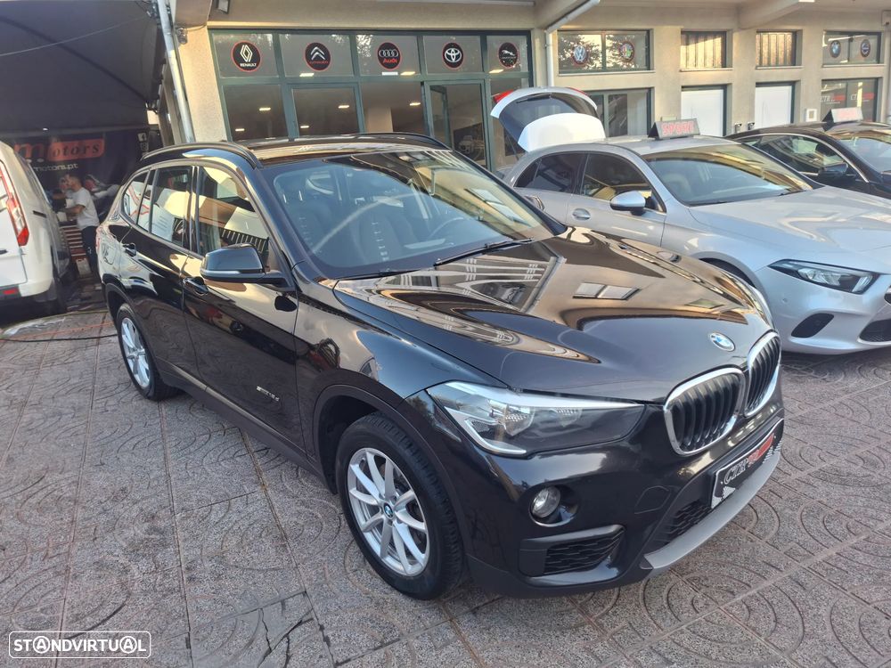 BMW X1 sDrive18d Sport Line - 4