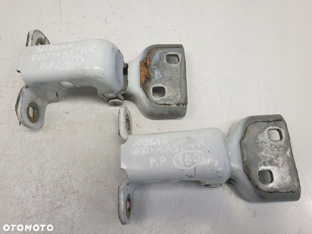Nissan Primastar PRZEDNI PRAWY ZAWIAS DRZWI przód - 1