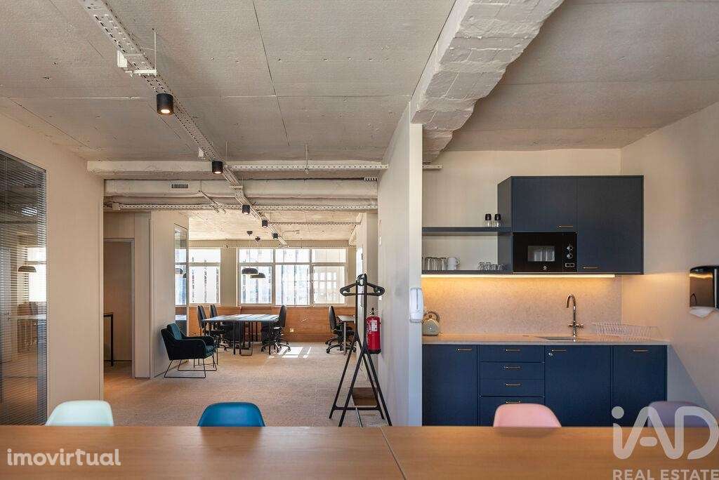 Loja / Estabelecimento Comercial T5 em Arroios de 250,00 m2 - Grande imagem: 4/18