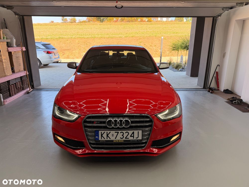 Audi S4 Limousine - 1