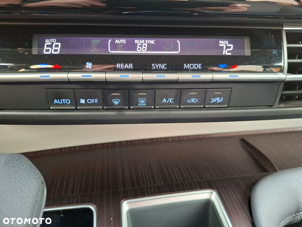 Toyota Sienna - 13