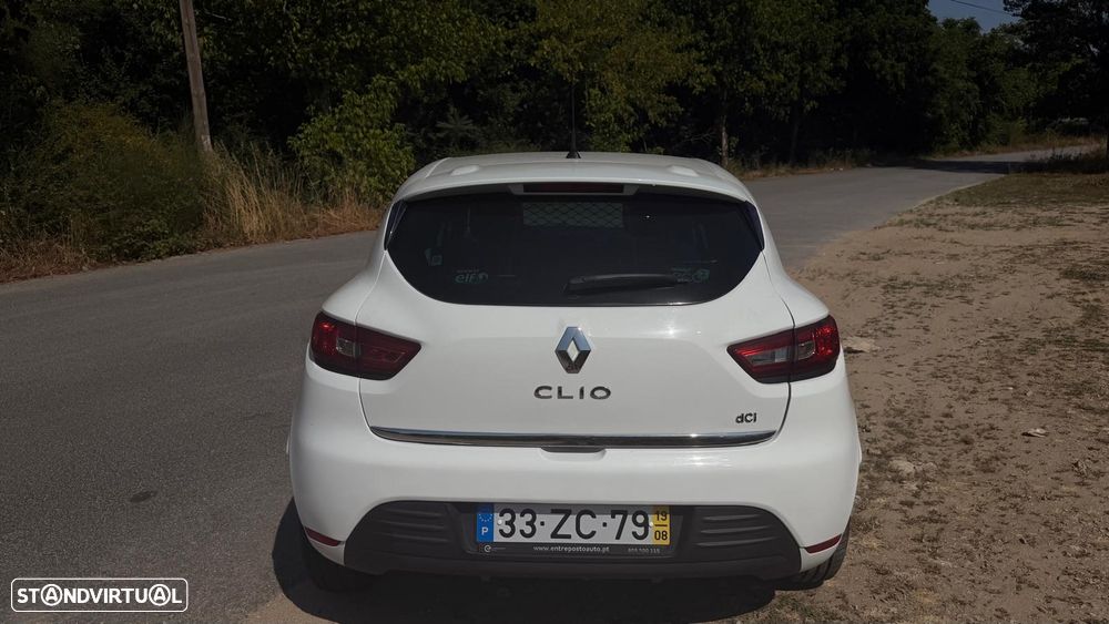 Renault Clio 1.5 dCi Zen - 24