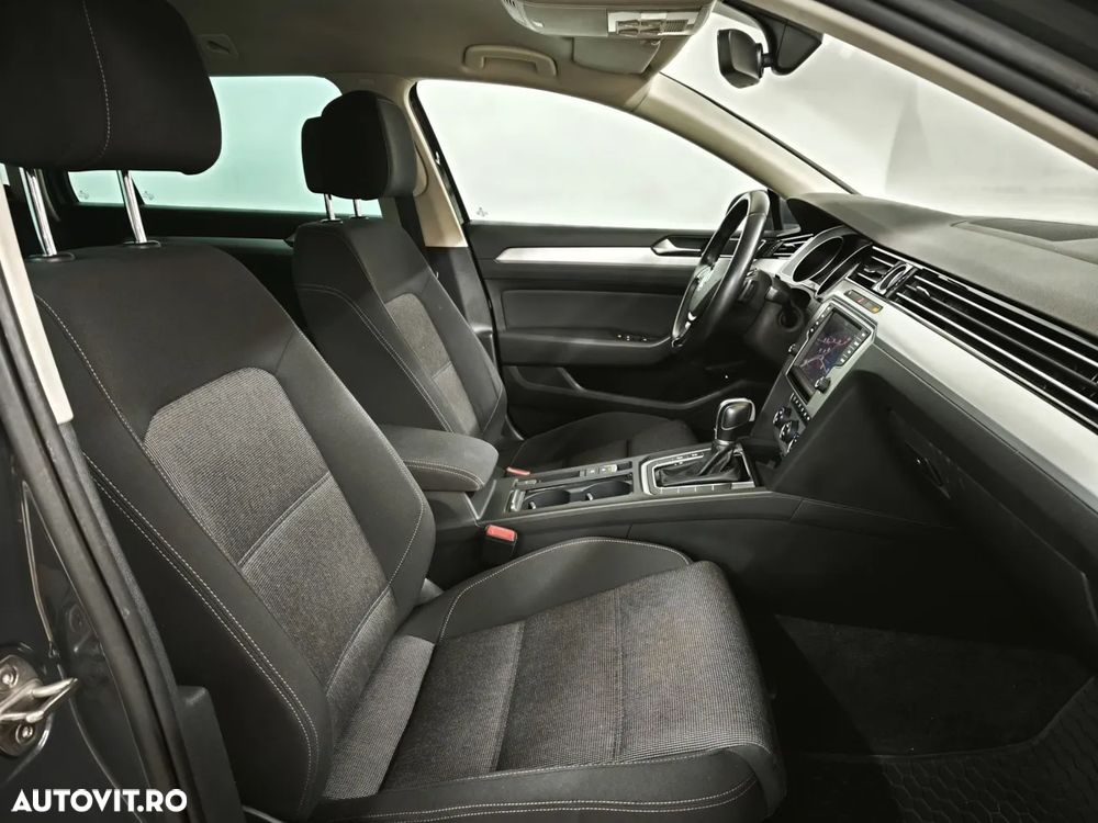 Volkswagen Passat 2.0 TDI DSG Comfortline - 8