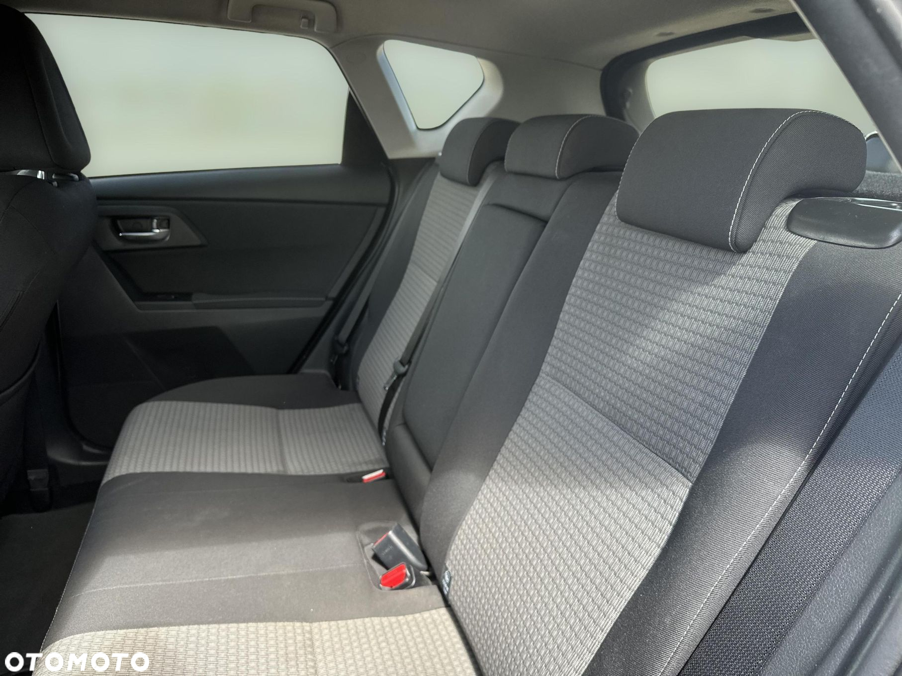 Toyota Auris 1.6 Dynamic - 14