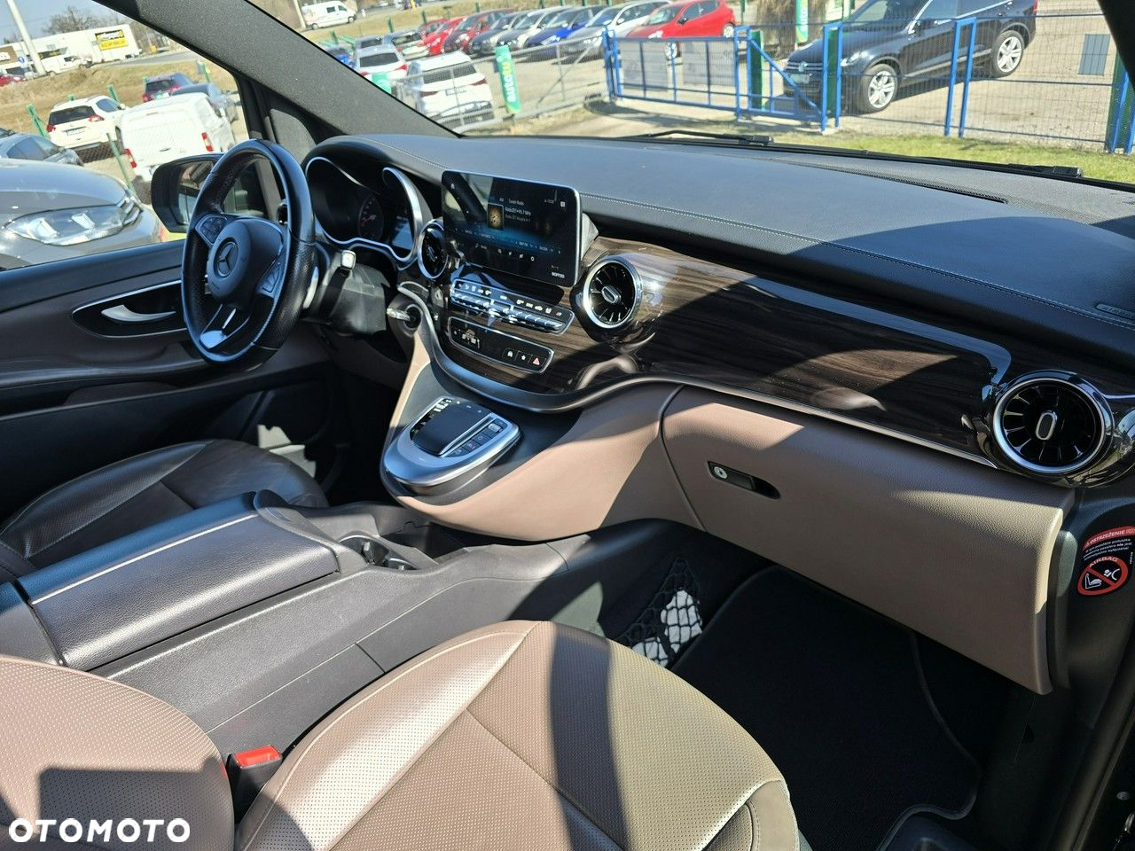 Mercedes-Benz Klasa V - 10