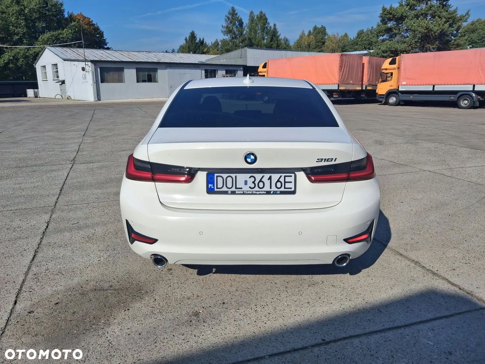 BMW 318I 2020 photo 5