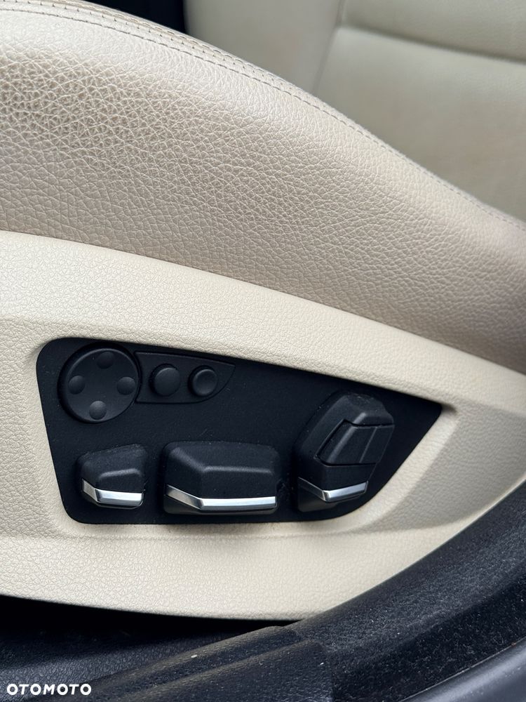 BMW Seria 5 - 12