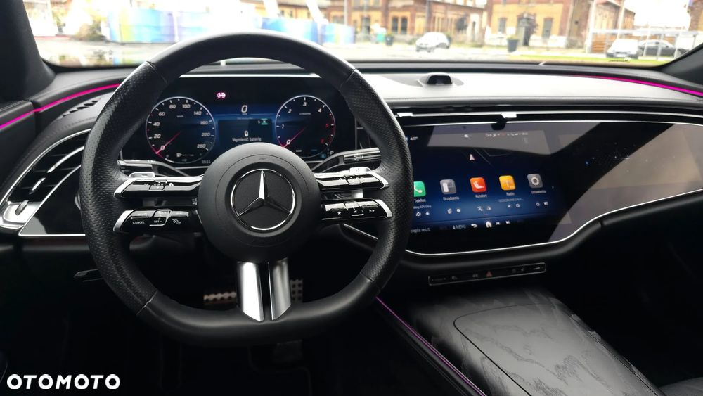 Mercedes-Benz Klasa E 220 d 4-Matic AMG - 28