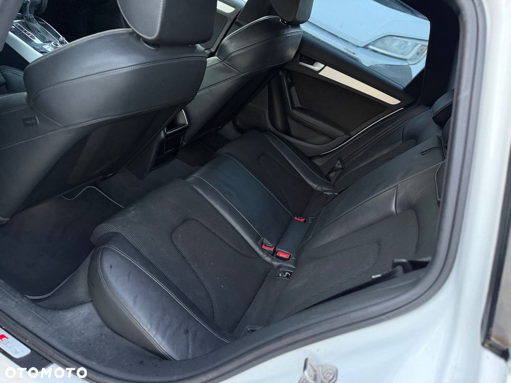 Audi A4 Avant 2.0 TDI Multitronic - 9