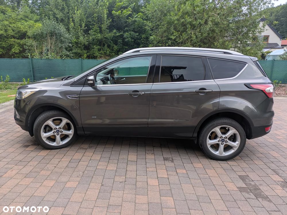 Ford Kuga 2.0 TDCi AWD Titanium - 4