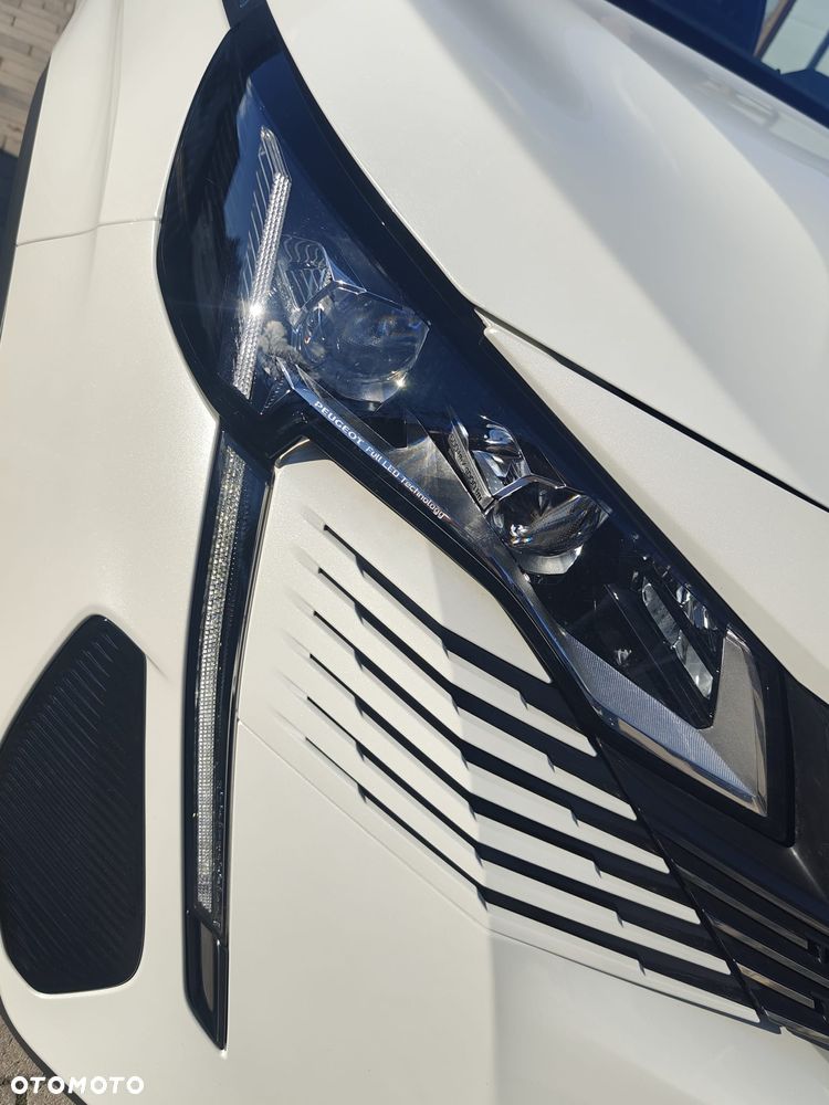 Peugeot 3008 1.6 PureTech Hybrid4 PHEV Allure Pack S&S EAT8 - 9