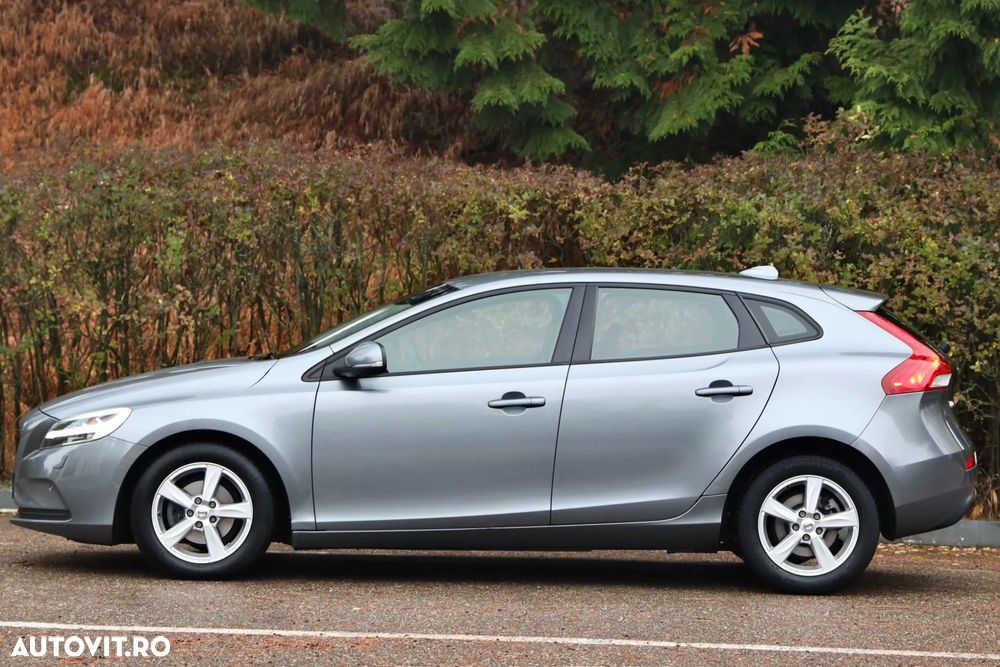 Volvo V40 D2 Kinetic - 17