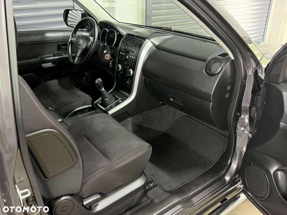 Suzuki Grand Vitara - 19