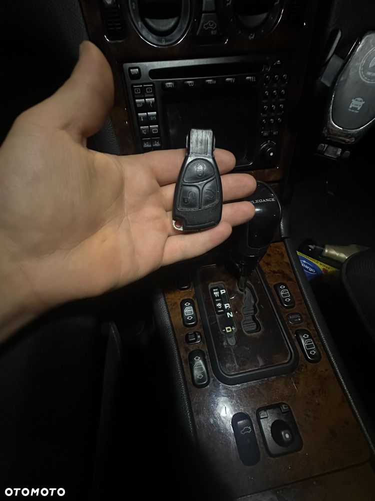 Mercedes-Benz Klasa E - 34