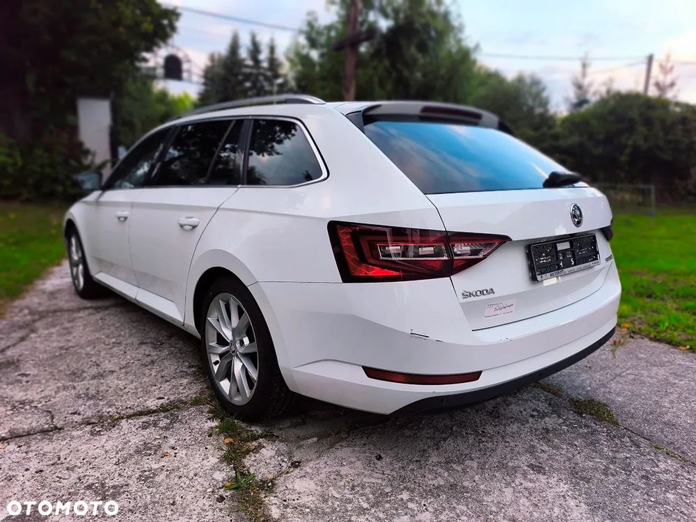 Skoda Superb 2.0 TDI L&K - 2