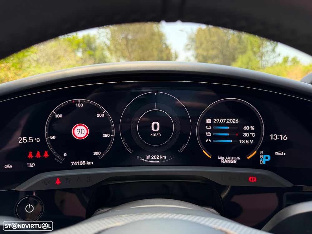 Porsche Taycan Cross Turismo Turbo - 29