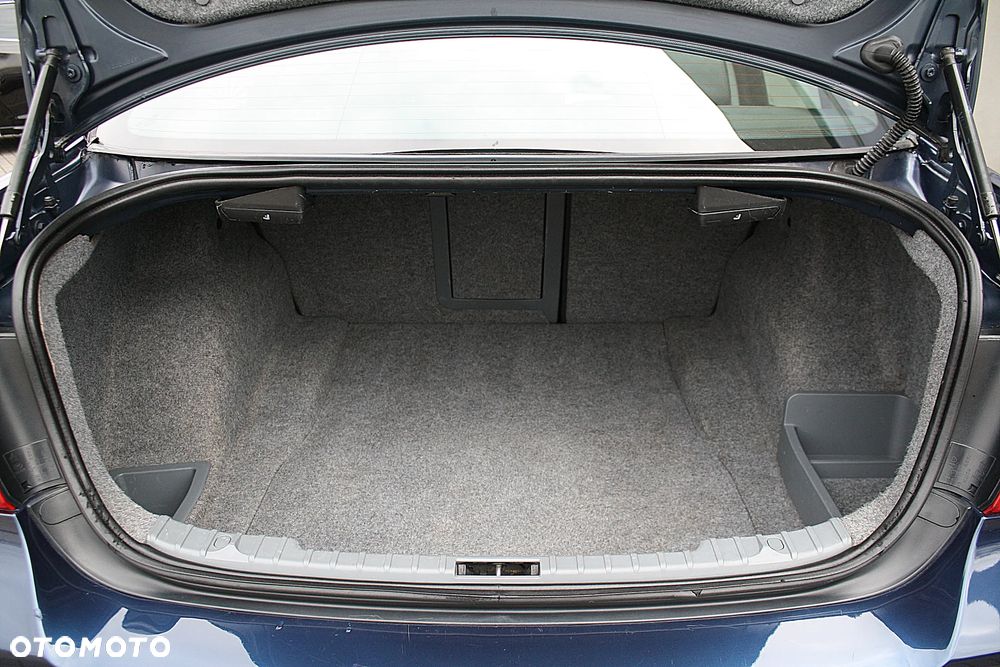 BMW Seria 3 318d Modern Line - 23