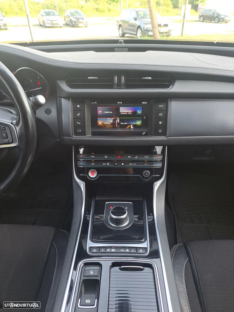 Jaguar XF E-Performance Aut. R-Sport - 19