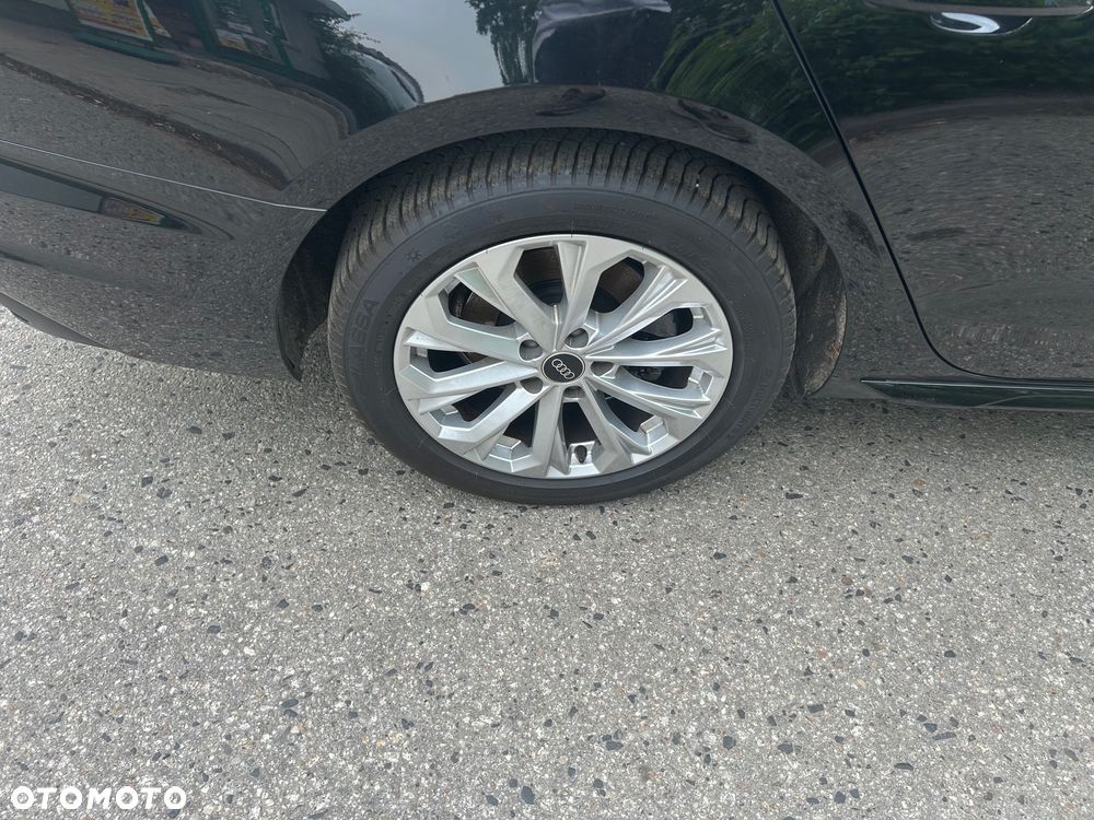 Audi A4 Limousine 35 TFSI mHEV Advanced S tronic - 34