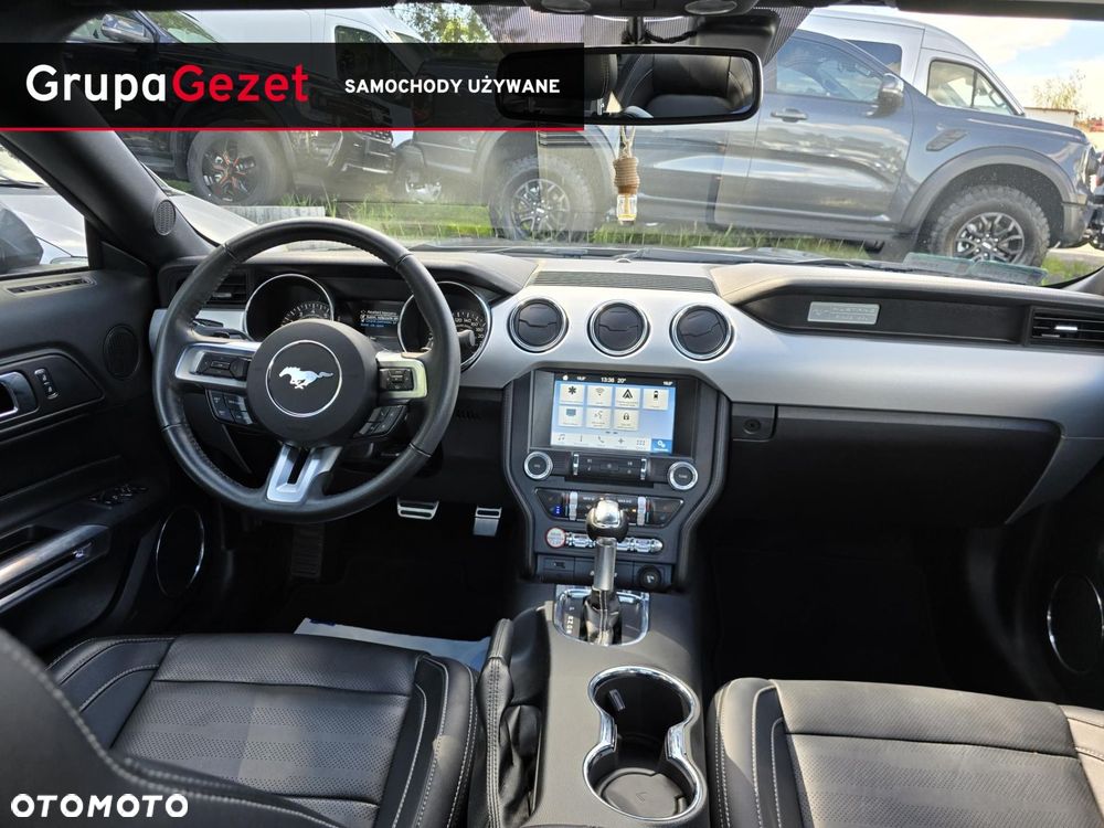 Ford Mustang - 10