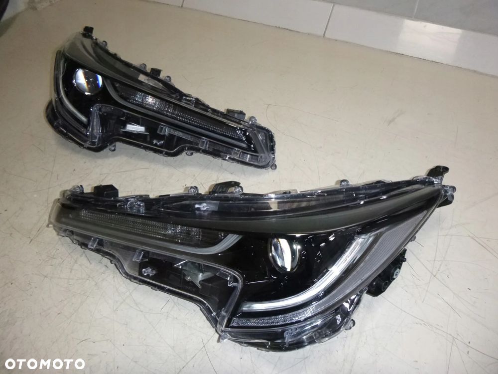 TOYOTA COROLLA XII E210 LAMPA LAMPY REFLEKTOR REFLEKTORY PRAWY LEWY PRZÓD PRZEDNIE FULL LED + WTYCZKI KOMPLET NOWY ORYGINAŁ - 4