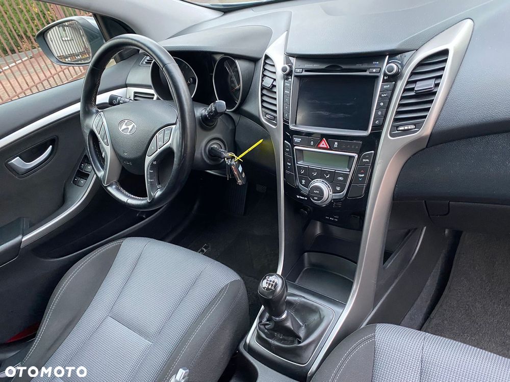 Hyundai i30 blue 1.6 GDI Trend - 6