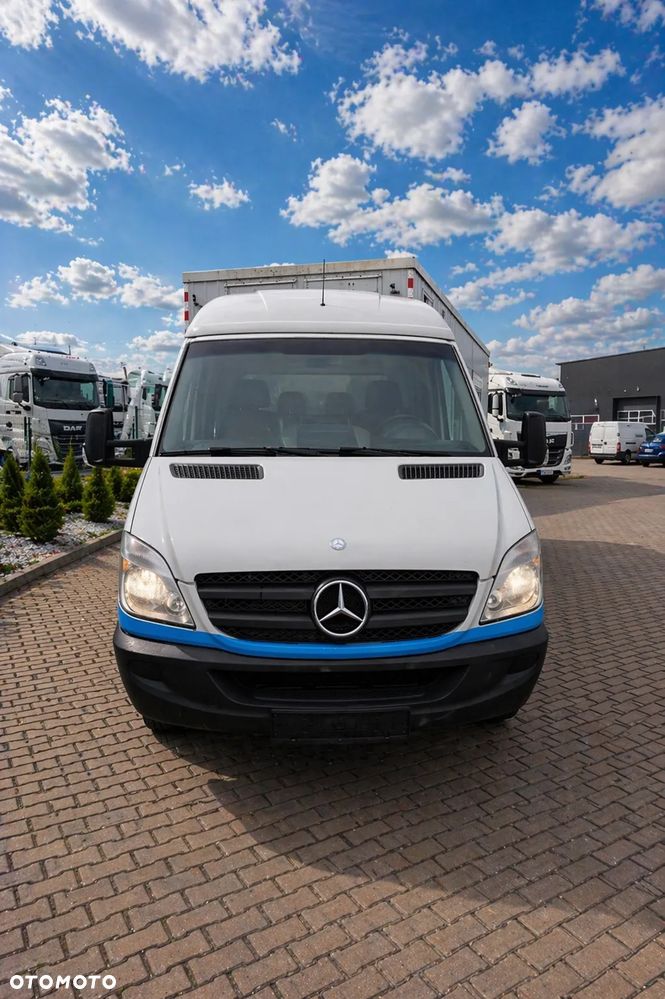 Mercedes-Benz Sprinter - 3