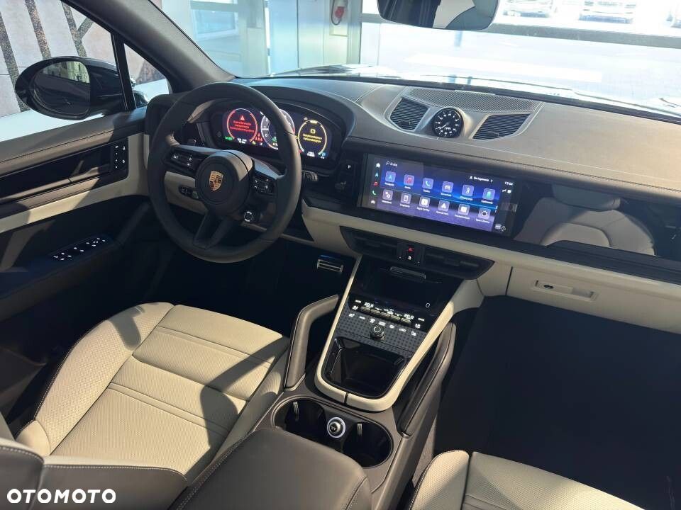Porsche Cayenne - 20