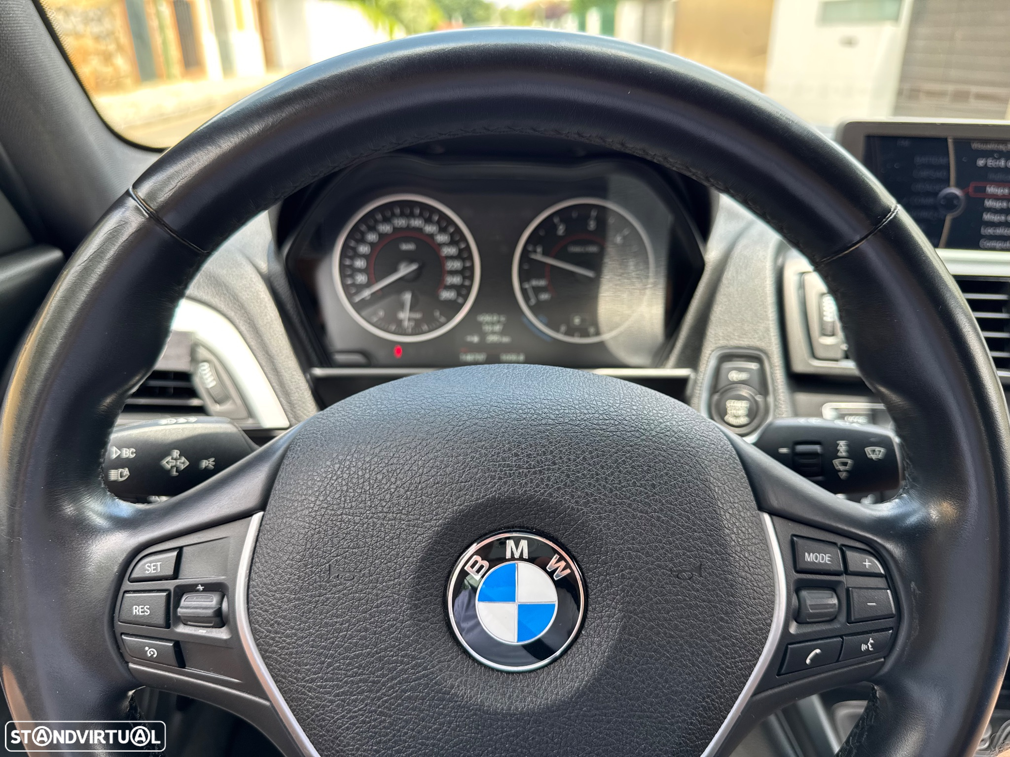 BMW 125 d Pack M - 33