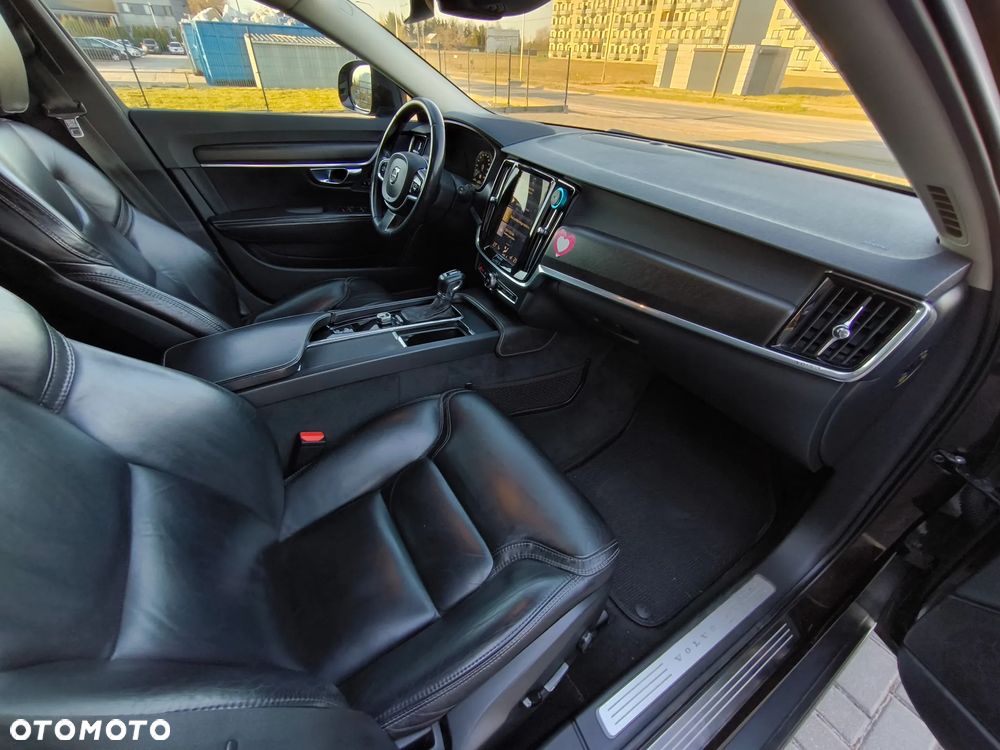 Volvo V90 Cross Country - 23