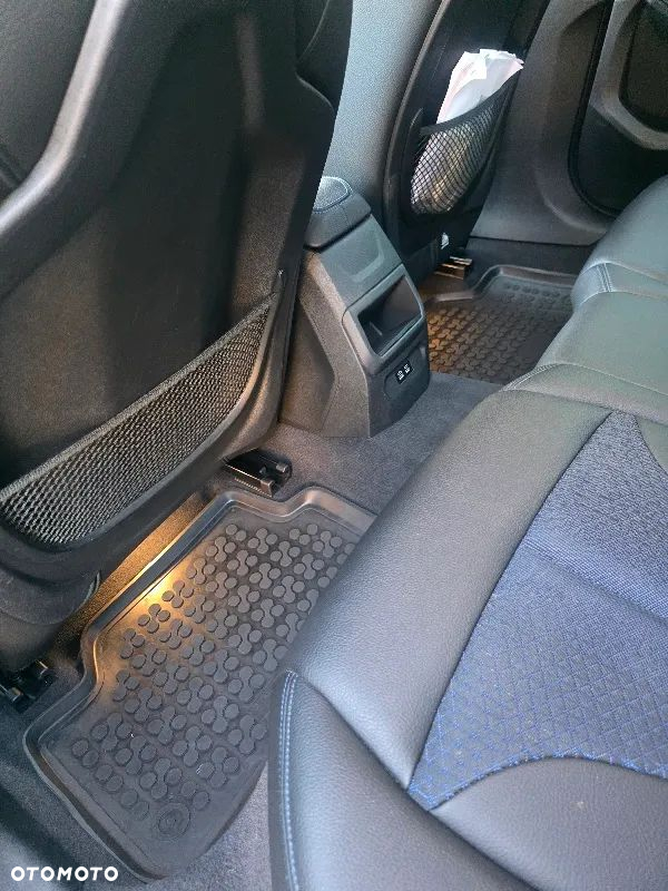 BMW Seria 2 220i M Sport - 9