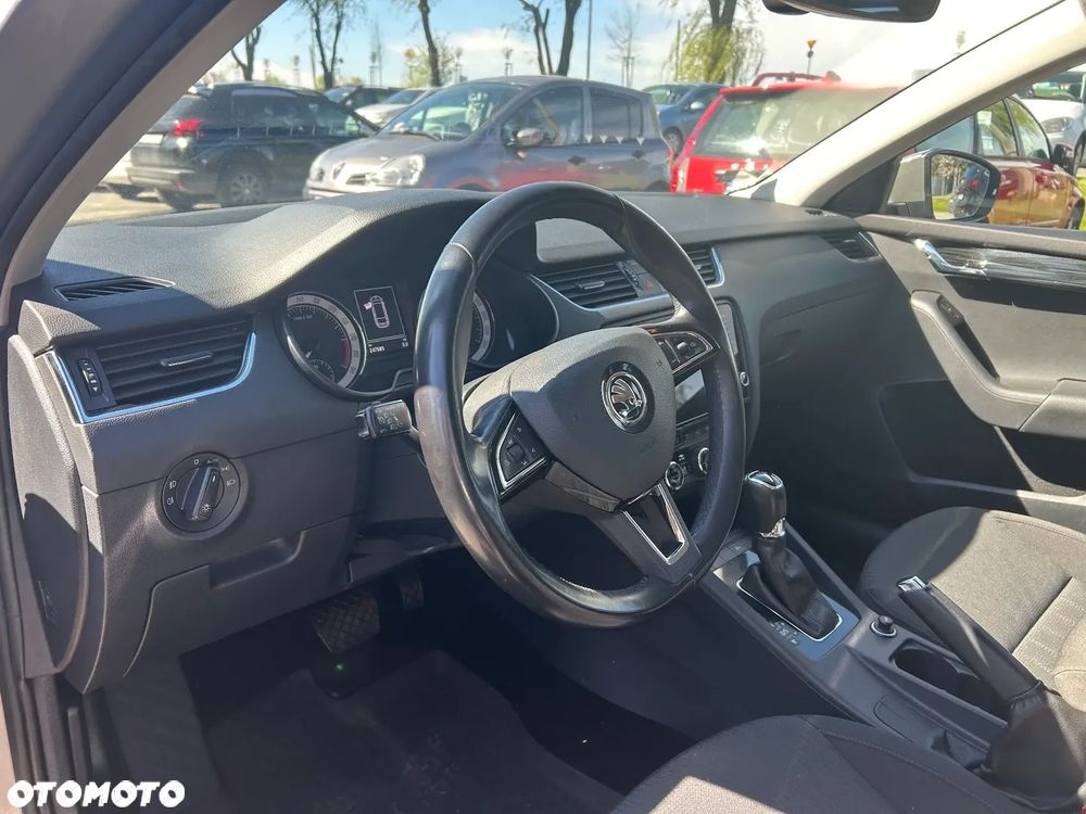 Skoda Octavia 2.0 TDI Style DSG - 16