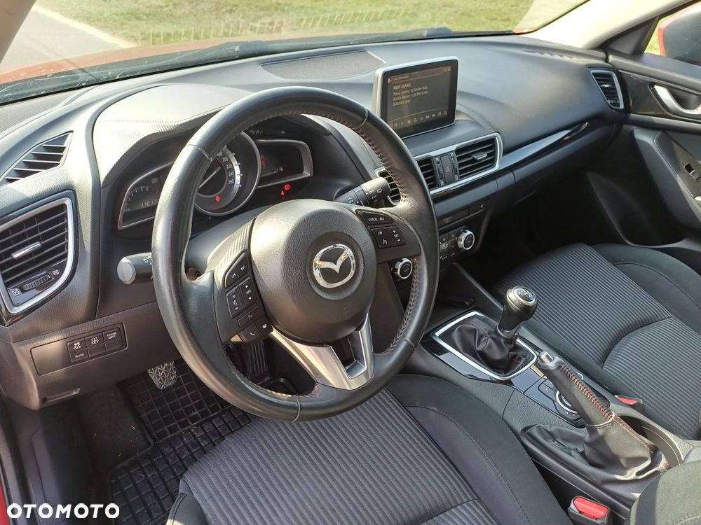 Mazda 3 SKYACTIV-G 120 NAKAMA - 31