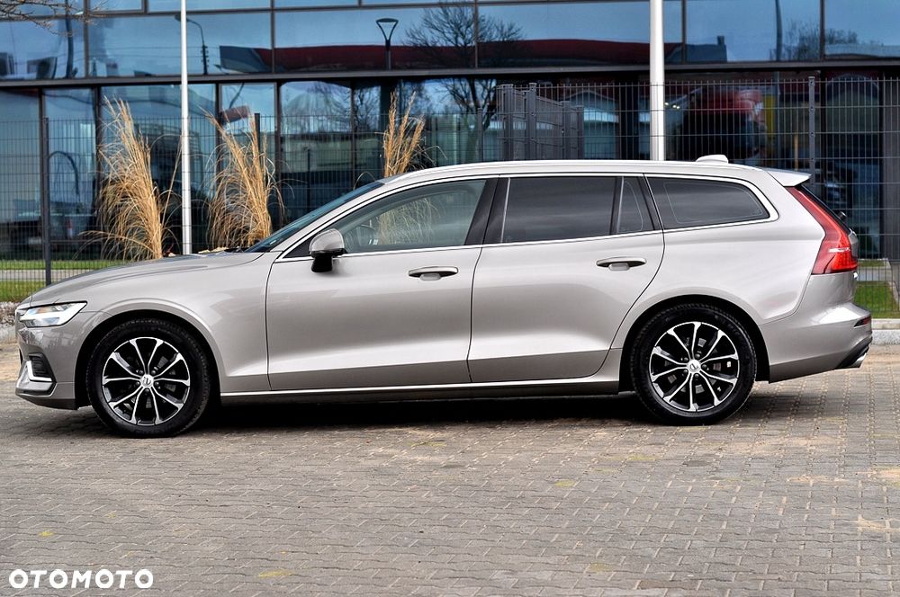Volvo V60 D4 Geartronic Momentum - 27
