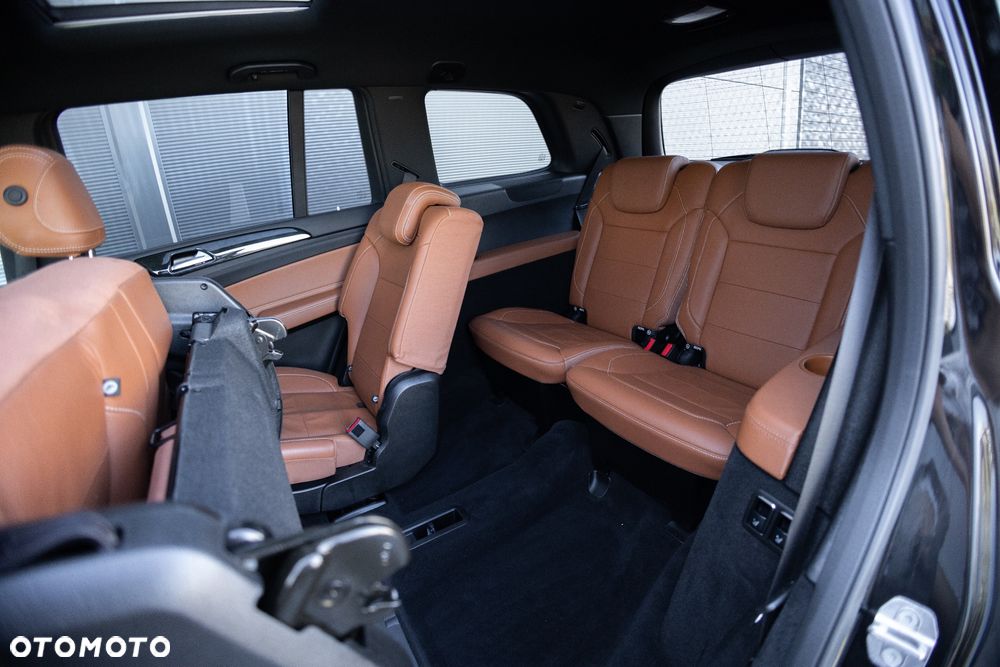 Mercedes-Benz GLS 350 d 4-Matic - 28
