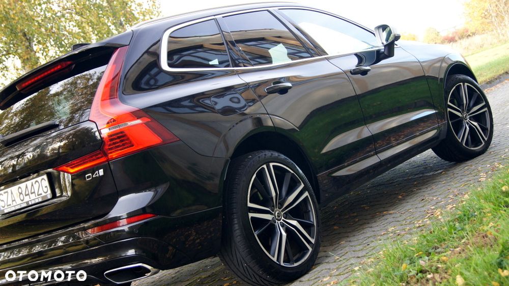 Volvo XC 60 D4 R-Design - 10