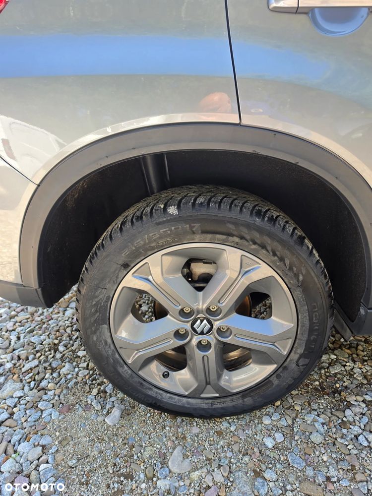Suzuki Vitara 1.6 DDiS (4x4) Allgrip Comfort - 27