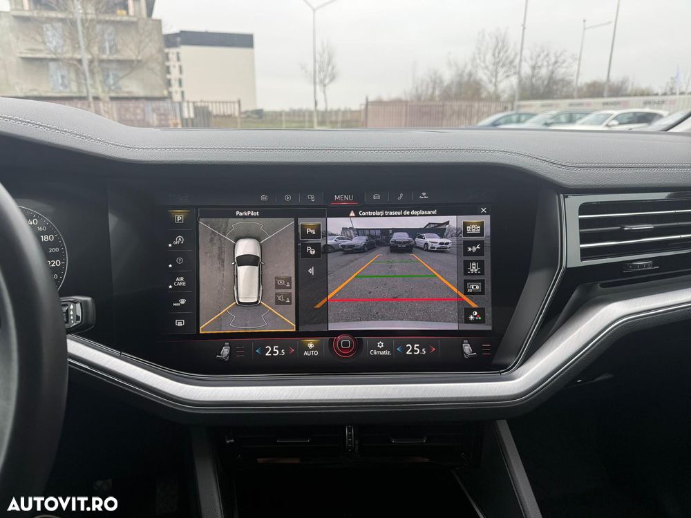 Volkswagen Touareg V6 TSI 4MOTION Elegance - 7