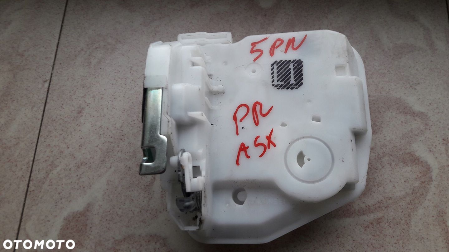 ASX OUTLANDER III 2015-2018 ZAMEK PRAWY PRZÓD 5PIN - 1