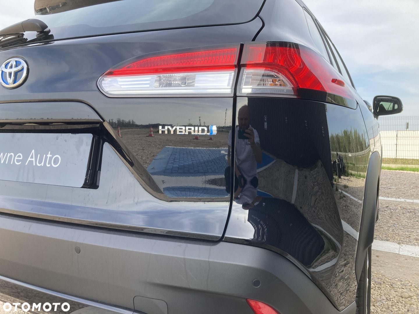 Toyota Corolla Cross 2.0 Hybrid Comfort - 29