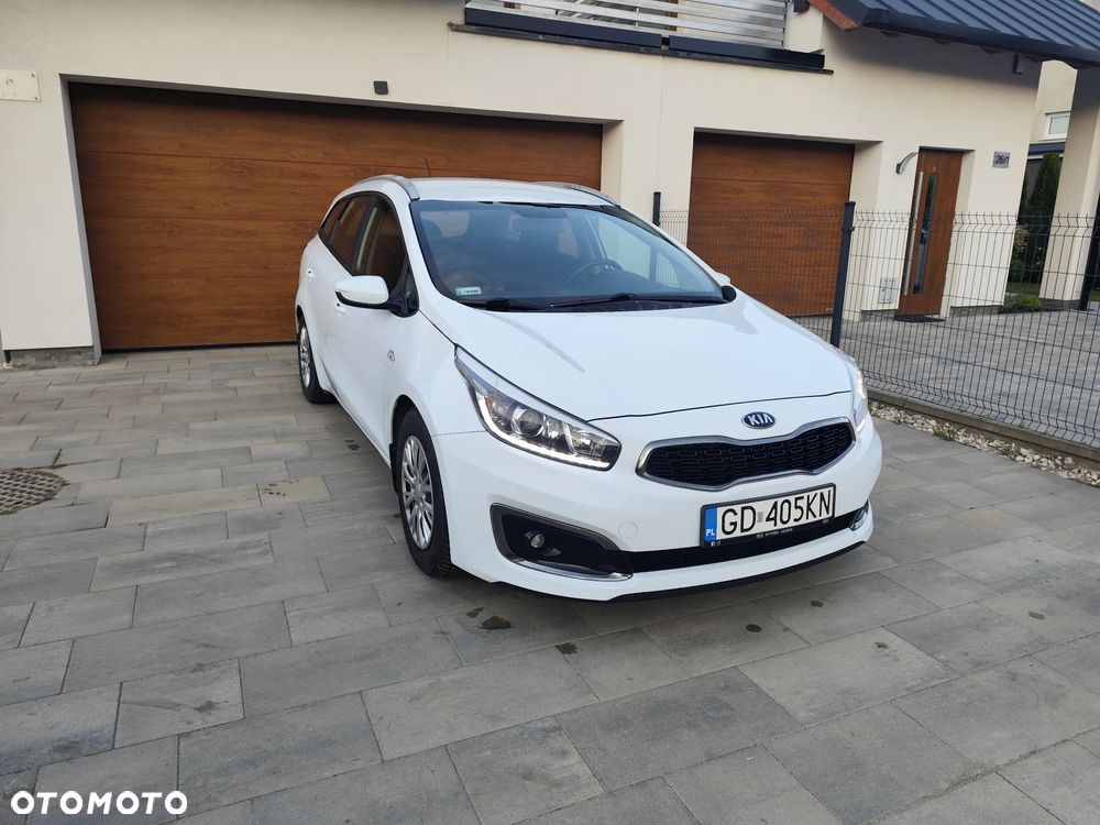 Kia Ceed 1.6 GDI Business Line - 3