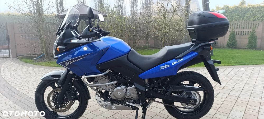 Suzuki V-STROM - 2