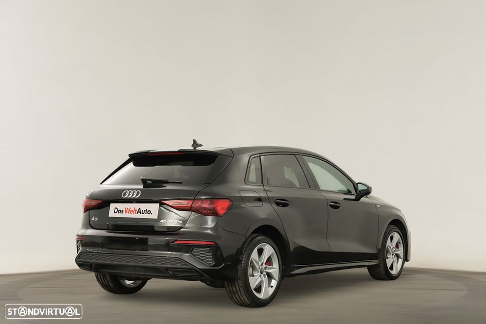 Audi A3 Sportback 45 TFSIe S line - 4