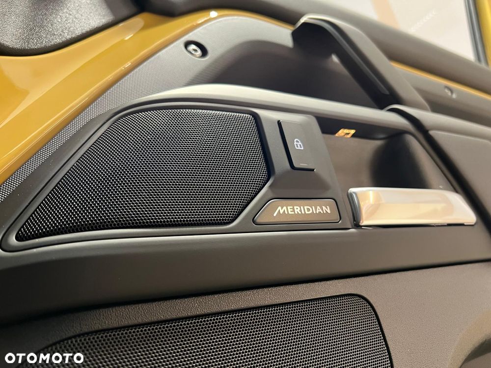 Land Rover Defender - 4