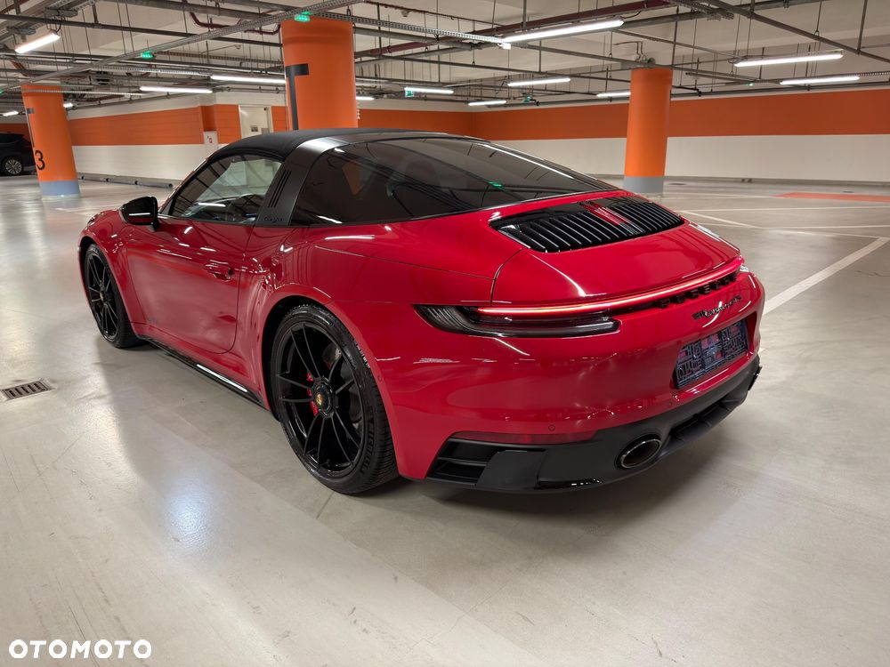 Porsche 911 Targa 4 GTS - 5